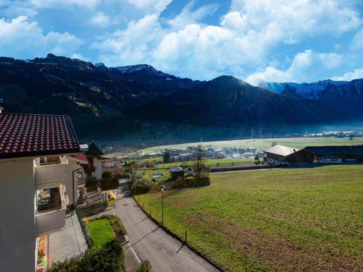 Great Apartment Near The Ski Area Hippach Eksteriør billede
